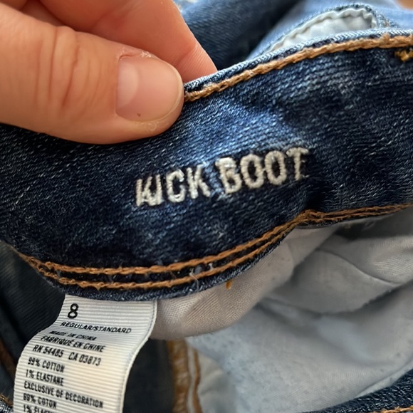 Women’s Size 8 Kick Boot Jeans - Picture 7 of 9